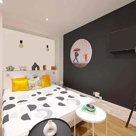 Bright Modern & Lovely Studio Close To Invalides & Eiffel Tower Paris